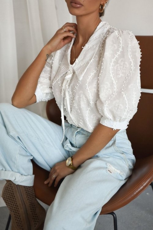 Bluzka z haftem MONICA biała