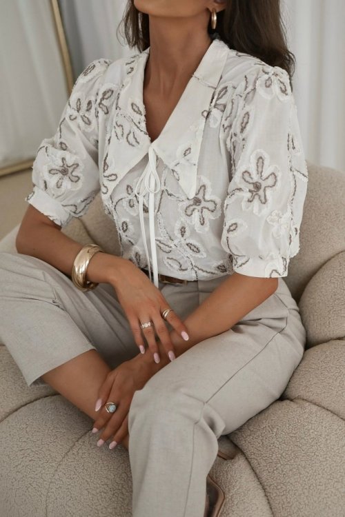 Bluzka z haftem MONICA kremowa