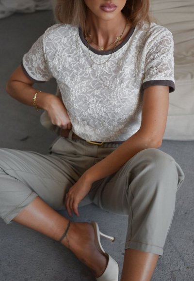 T-shirt LACE śmietankowy