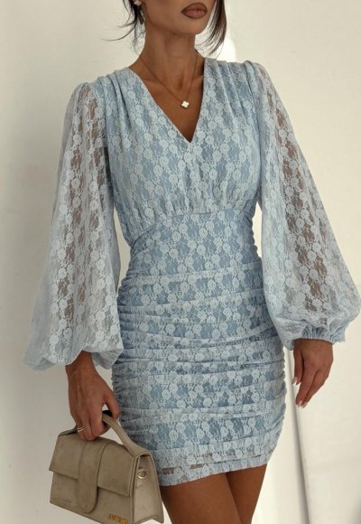 Sukienka koronkowa MEGGI błękitna 1