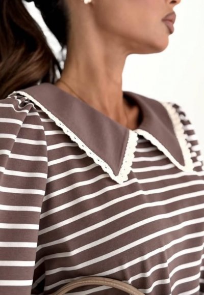 T-shirt z kołnierzykiem SELFIE chocolate 1