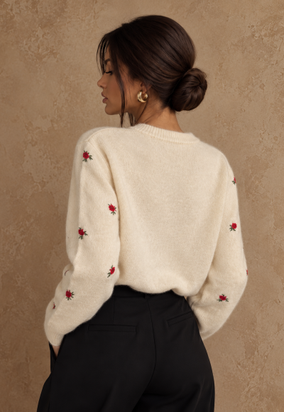Sweter z haftem ROZALIA kremowy 2